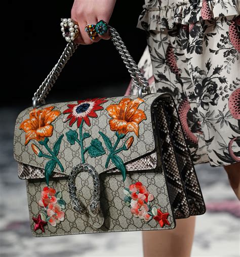 gucci season 2010 s s bag|Fashion Week Spring 2010: Gucci .